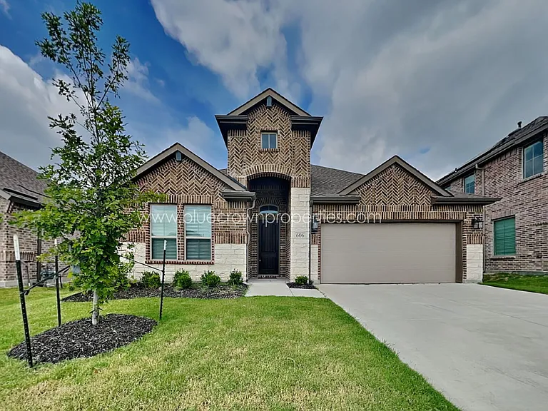 606 Taylor Dr — Photo 1