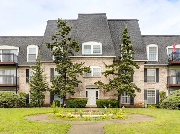 5000 Carriageway Dr APT 313, Rolling Meadows, IL 60008