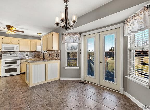 2nd image of 507 Woolf Rd