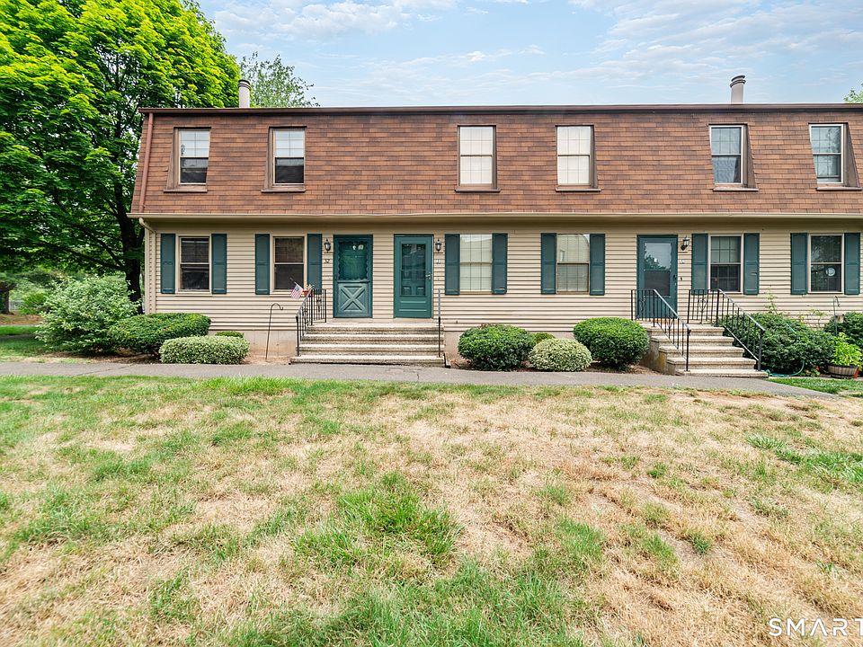 1st image of 33 Bay Path Way #33