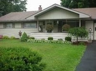 4274 Burkey Rd, Youngstown, OH 44515