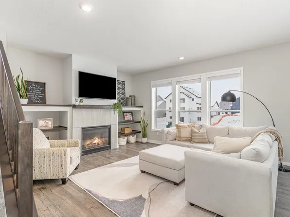 1390 142nd St E, Rosemount, MN 55068