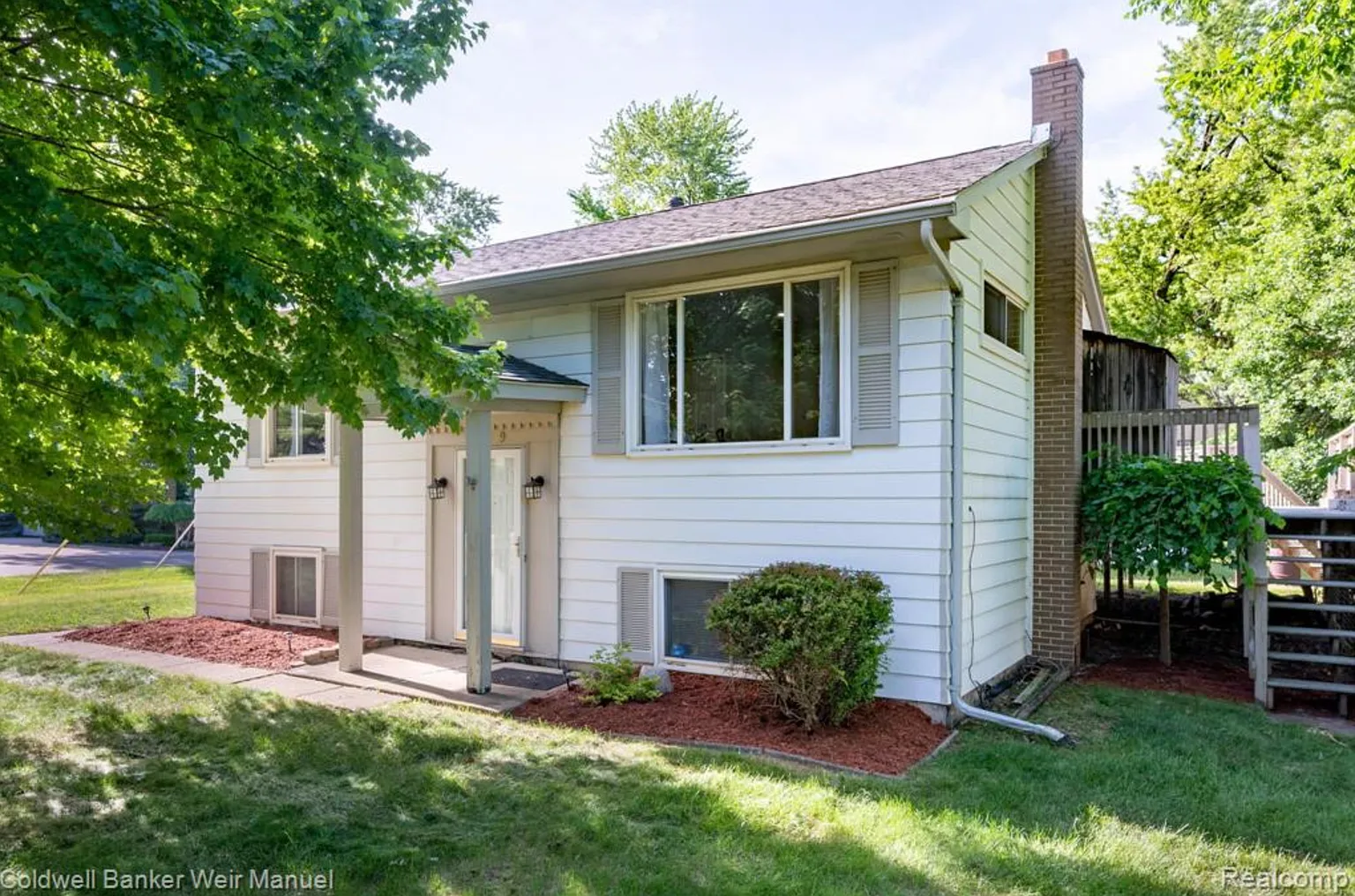549 Troywood Dr photo 1
