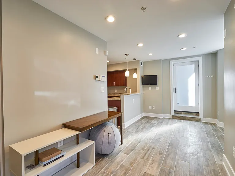 1801 Swann St NW #101 — Photo 8