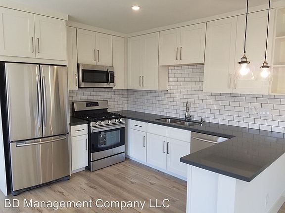 5th image of 1351 Manhattan Beach Blvd APT 02