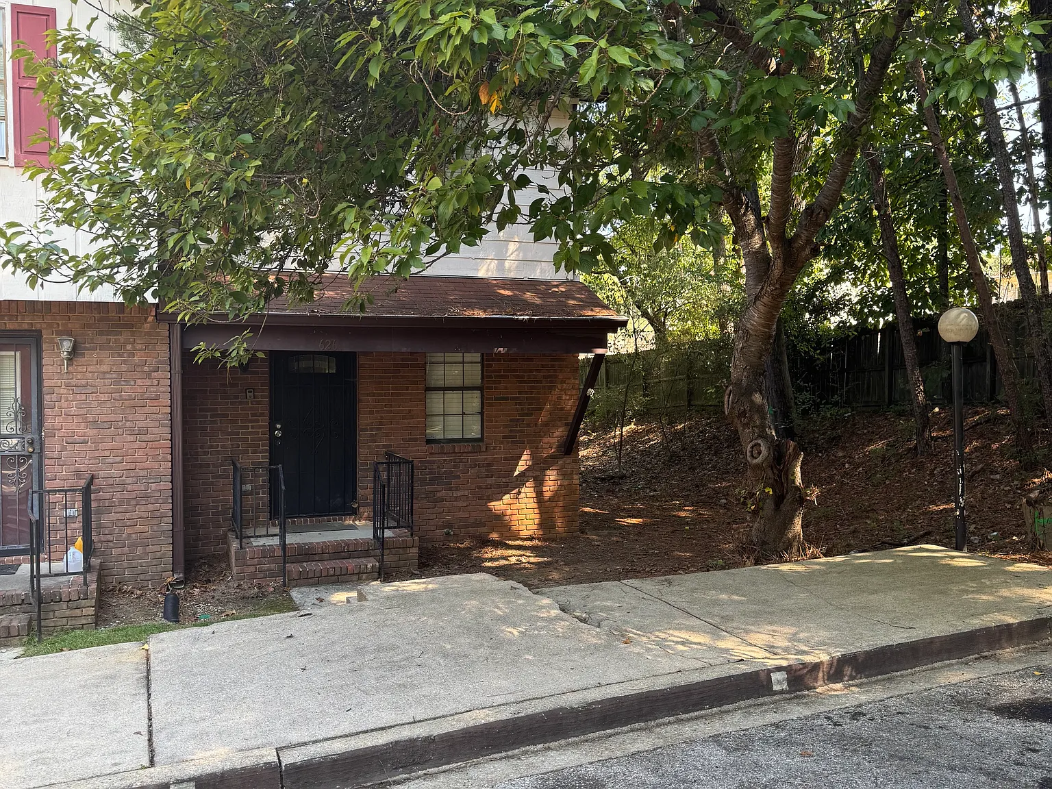 2 bed, 1.5 bath, 1125 sqft, $1,200 — Photo 3