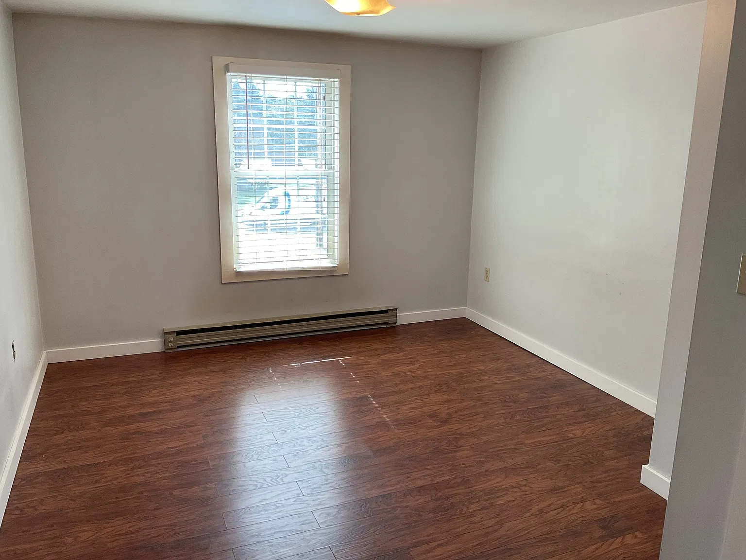 1 bed, 575 sqft, $1,265 — Photo 3