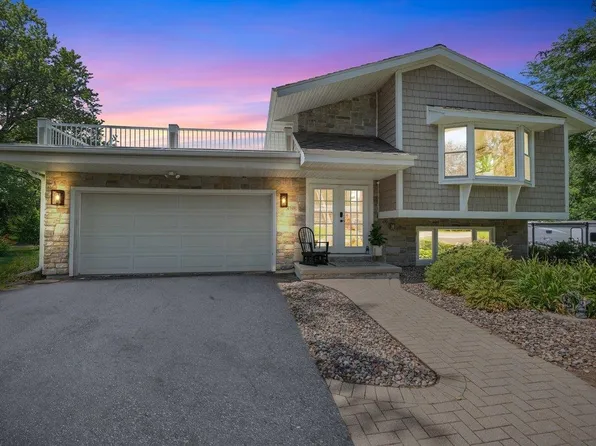 2321 Gold Dr, Fitchburg, WI 53711