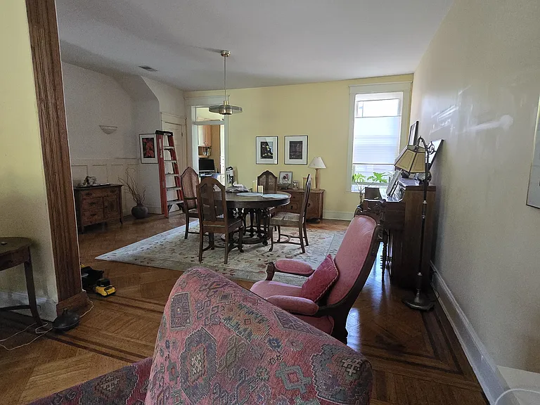 220 S Carolina Ave SE — Photo 9