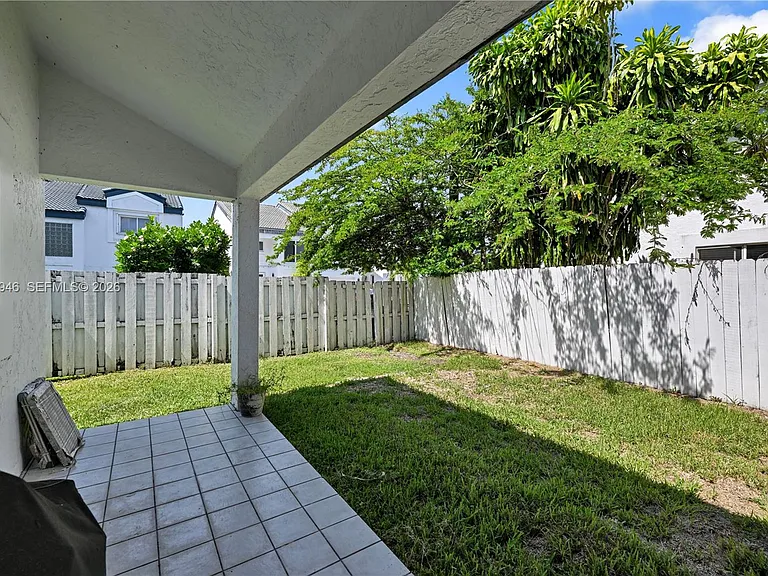 21150 NE 3rd Ave — Photo 39