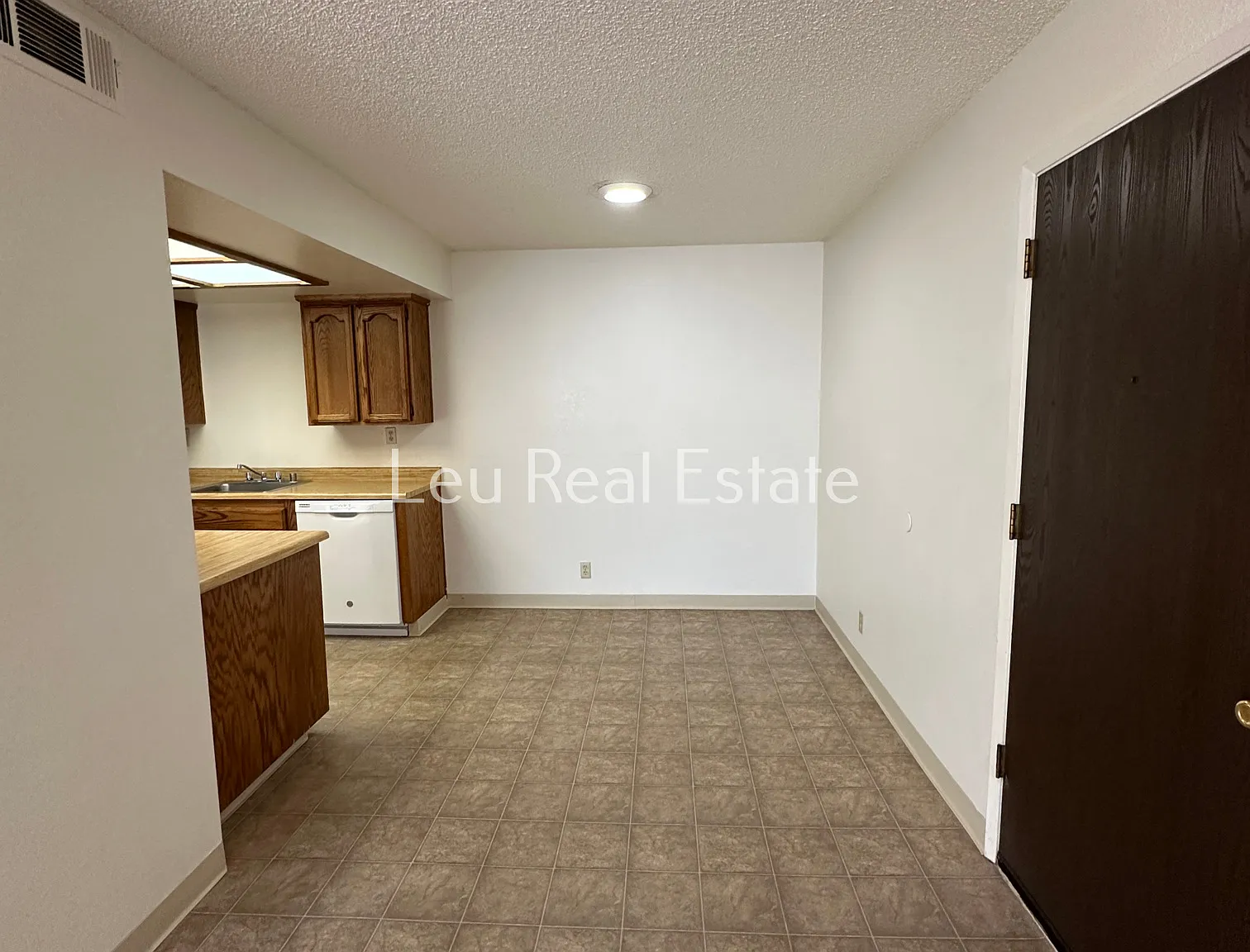1 bed, 700 sqft, $1,250 — Photo 3