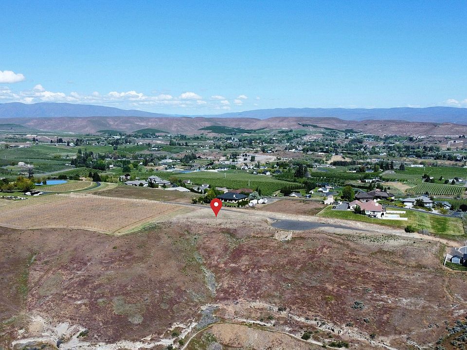1st image of 1564 W Goodlander Rd #3