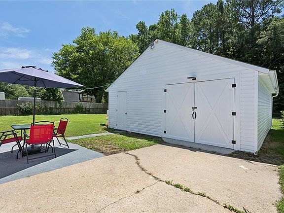 4th image of 125 Woods Rd