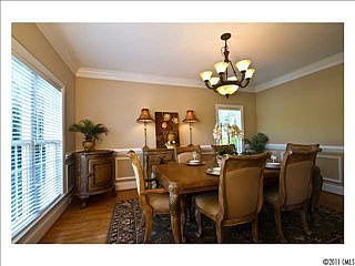 3rd image of 105 Harwick Ct