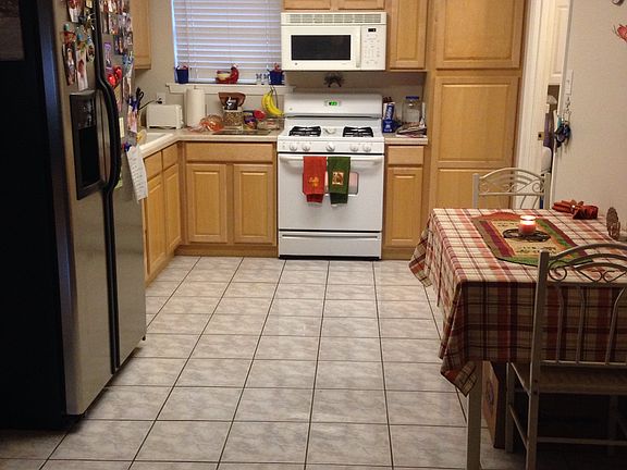 3rd image of 551 Giacomo St