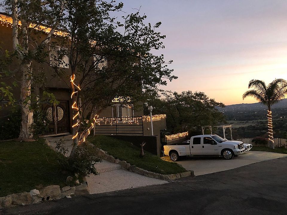 1st image of 160 Summit Dr