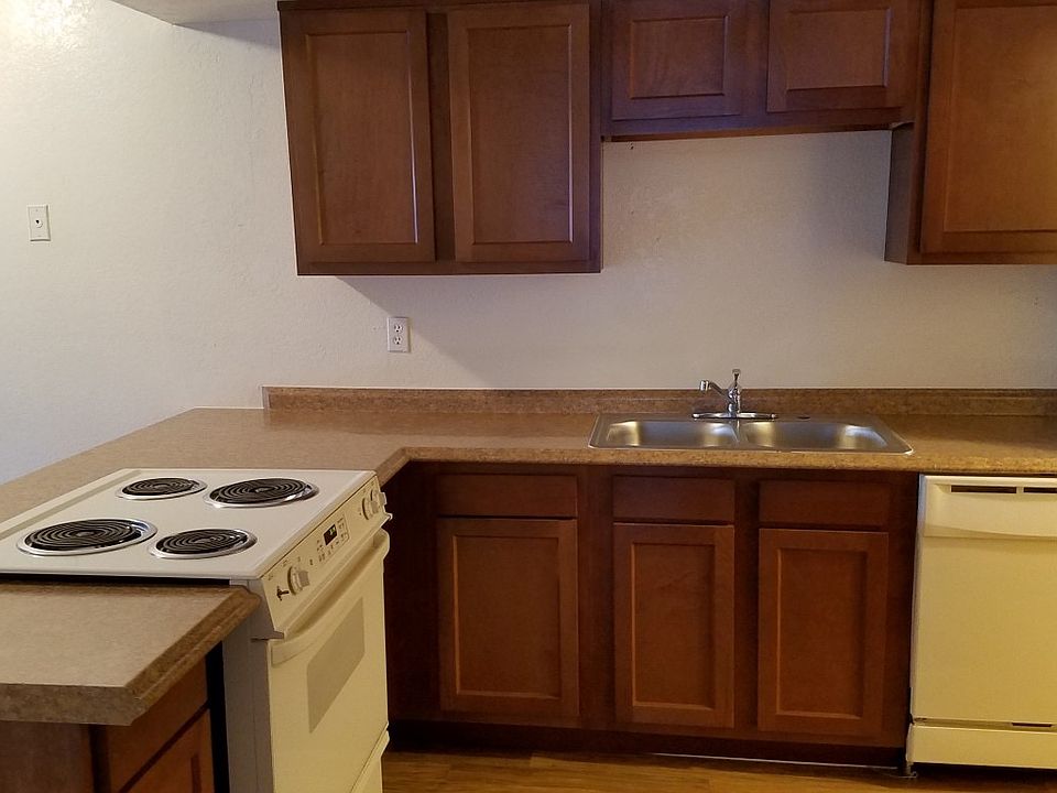 NEW Kitchen Cabinets & Counter Tops!!