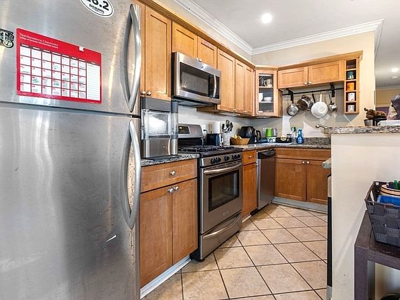 3rd image of 26 Beach St #1