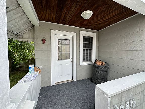 2nd image of 208 Shepherd Ave #1/2
