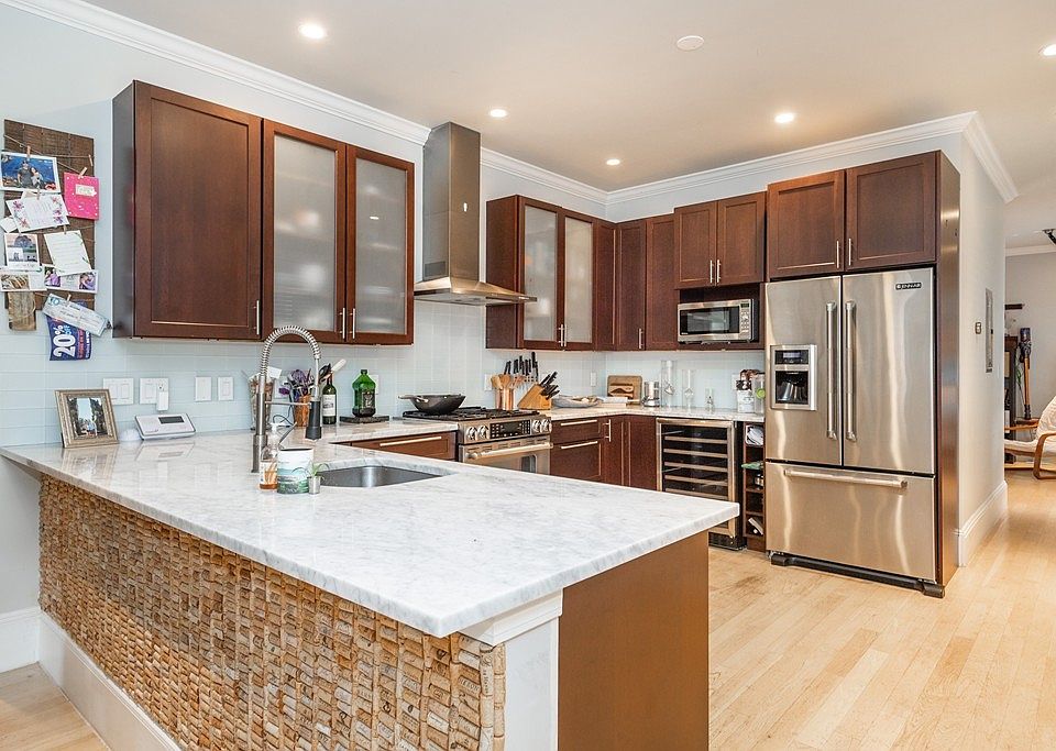 1st image of 47 Pearl St #1