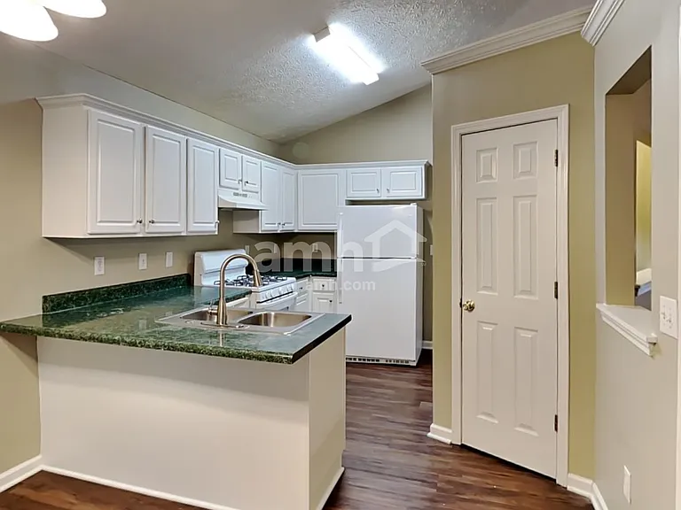 3626 Clubside Walk NW — Photo 3