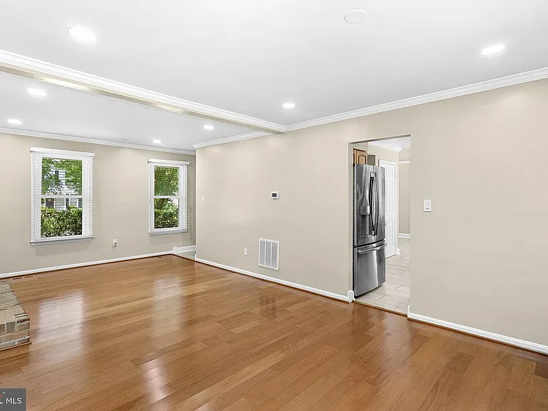 5405 Hampton Forest Way — Photo 8