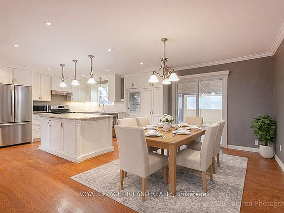 4th image of 781 Verulam St