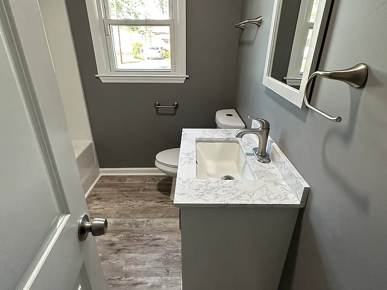 1507 Heron St — Photo 7