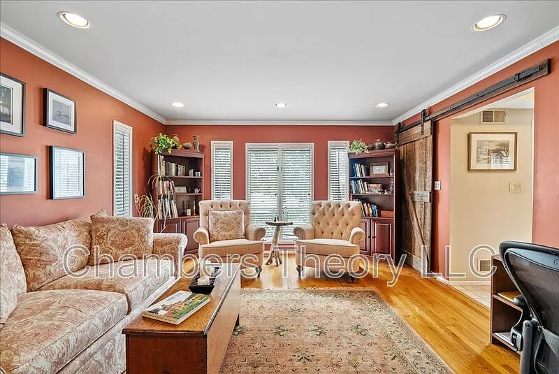 4 bed, 3.0 bath, 3000 sqft, $4,800 — Photo 3