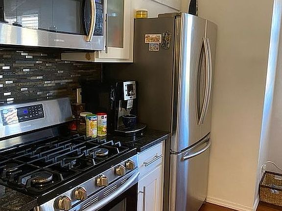 4th image of 367 Avenue S #4F