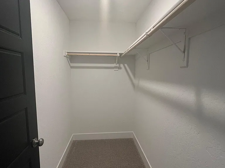 424 W Balsam Ln — Photo 6
