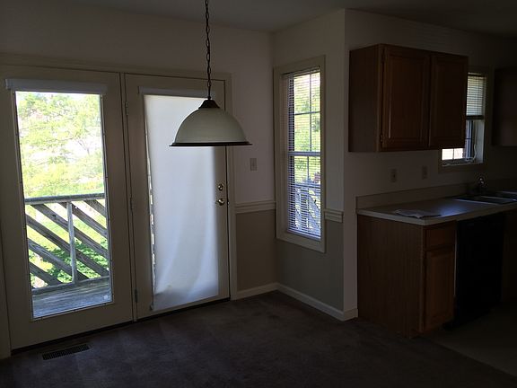 4th image of 1137 Ashford Ln