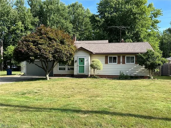 38509 Bell Rd, Willoughby, OH 44094