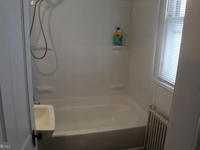 134 E Washington St #1 — Photo 8
