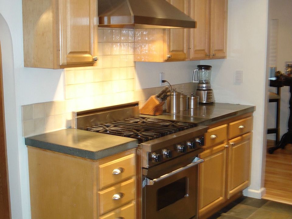 Gorgeous kitchen!