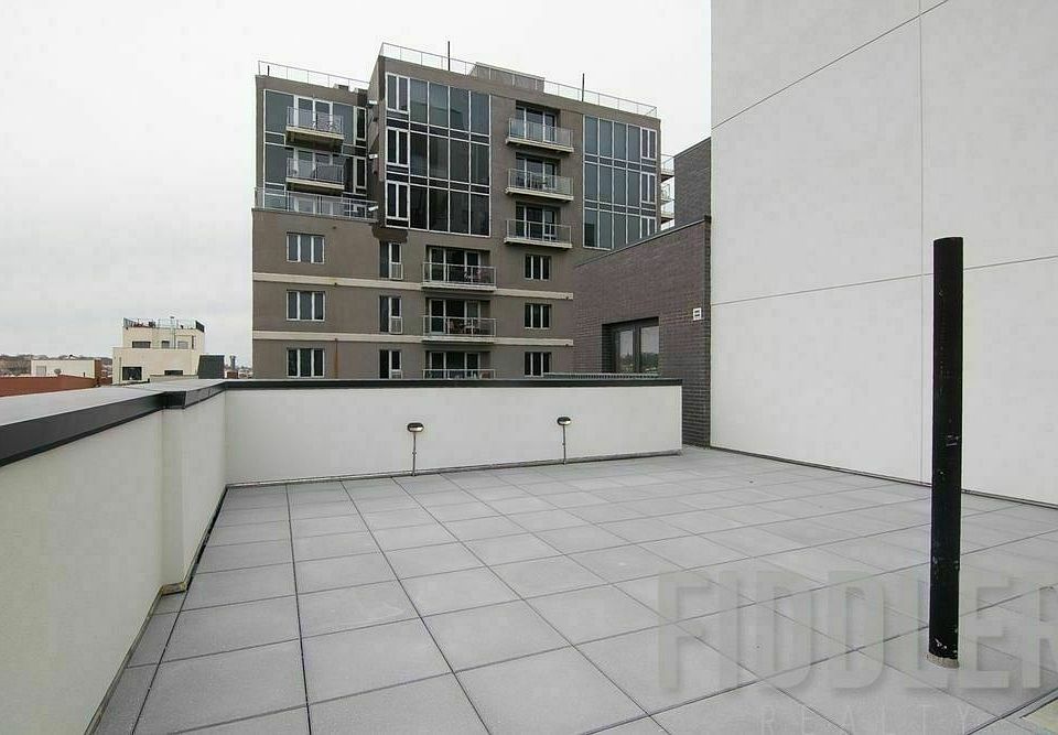 1st image of 569 4th Ave #602