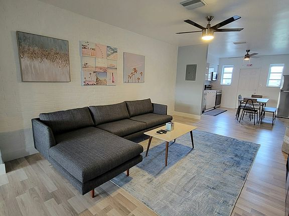 4th image of 2215 N 20th Ave #2215