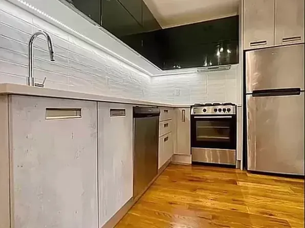 22 Ford Street image 9 of 25