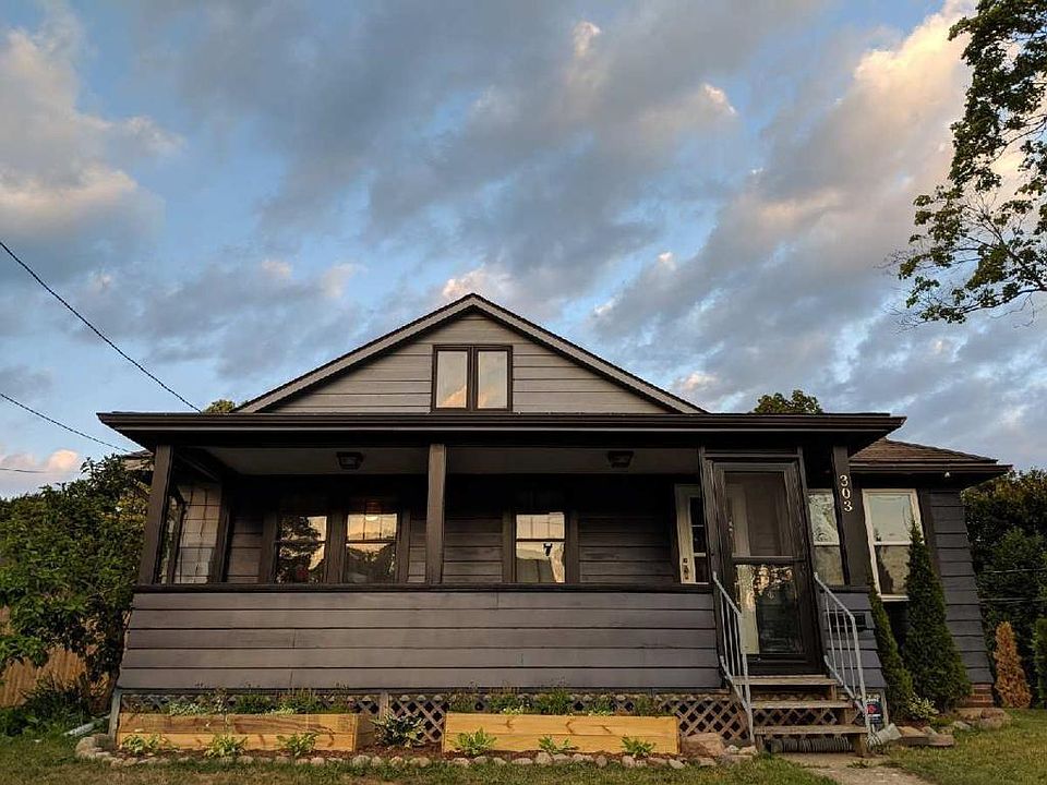 1st image of 303 Woodcrest Rd
