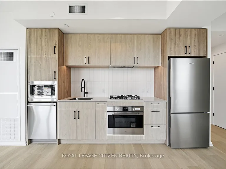 109 Erskine Ave #1502 — Photo 8