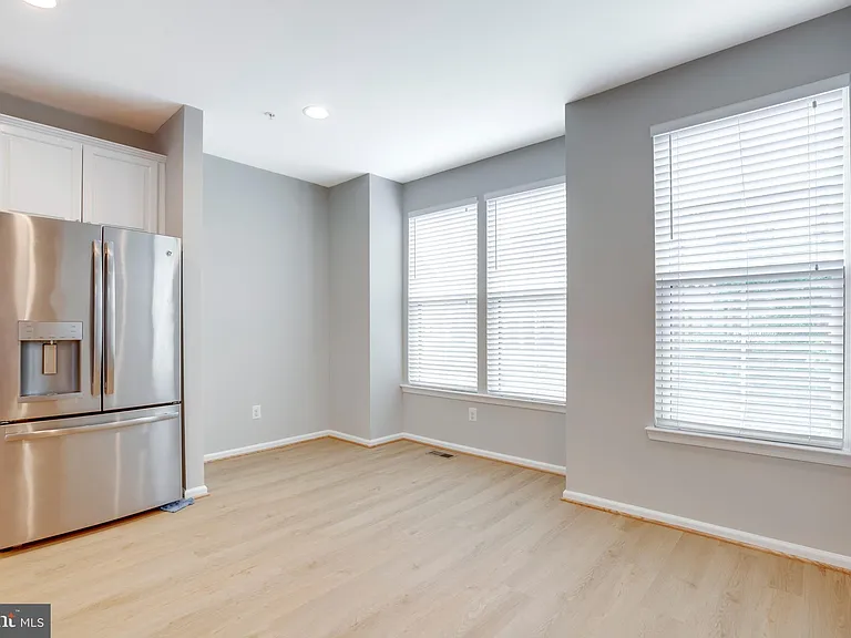 43306 John Michael Ter — Photo 18