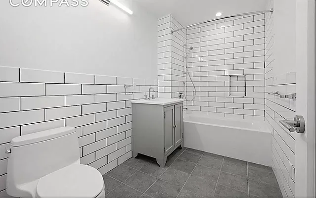 Rented by Compass | media 19