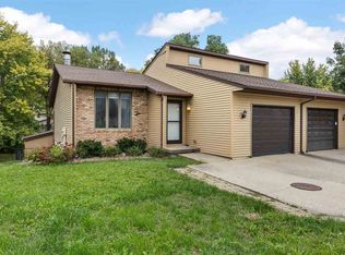 2264 Plaen View Dr, Iowa City, IA 52246