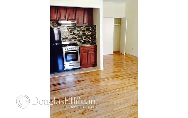 Rented by Douglas Elliman | media 32