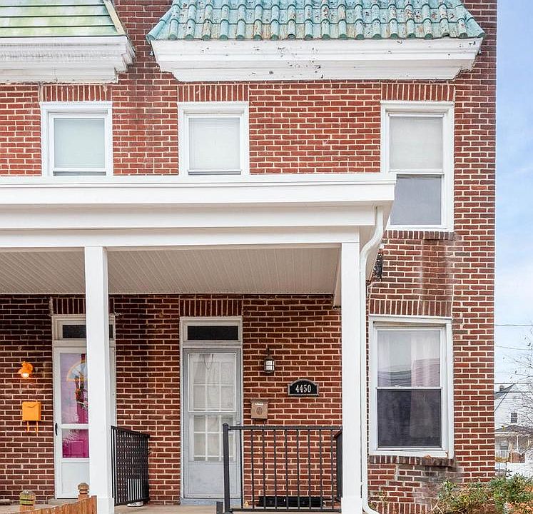 1st image of 4450 Newport Ave
