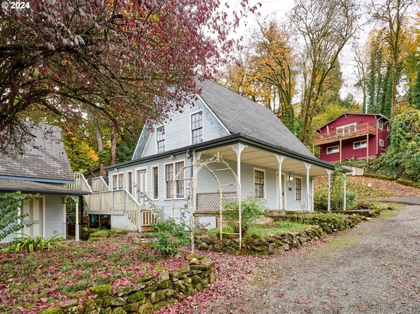 215 Jerome St, Oregon City, OR 97045