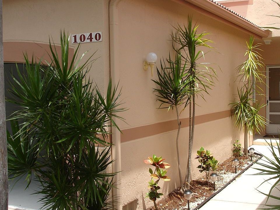 1st image of 1040 Sorrento Dr