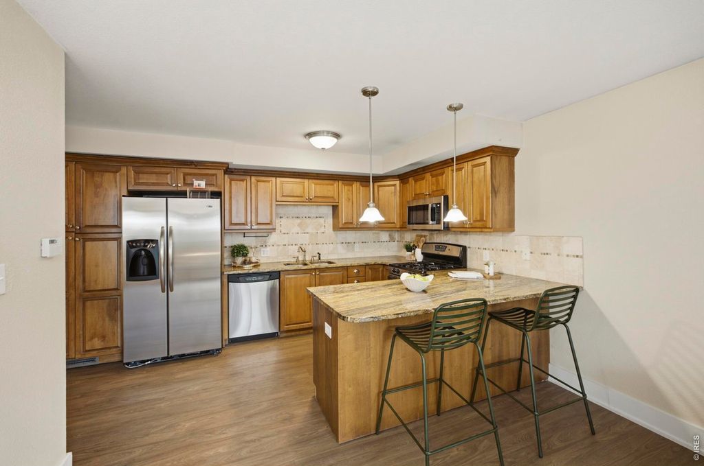 233 N Meldrum St #A-8