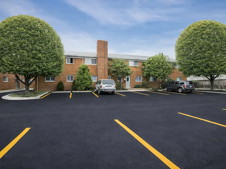 649 Maple Rd — Photo 13