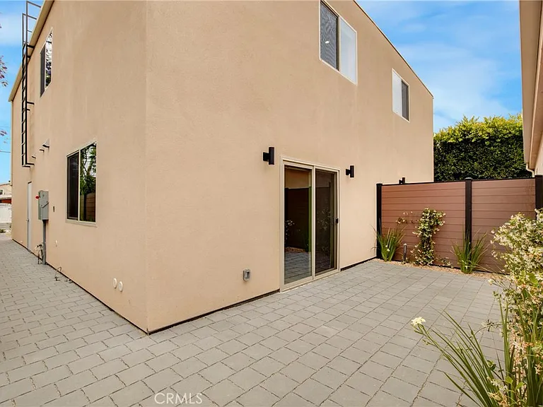 5220 Strohm Ave — Photo 23